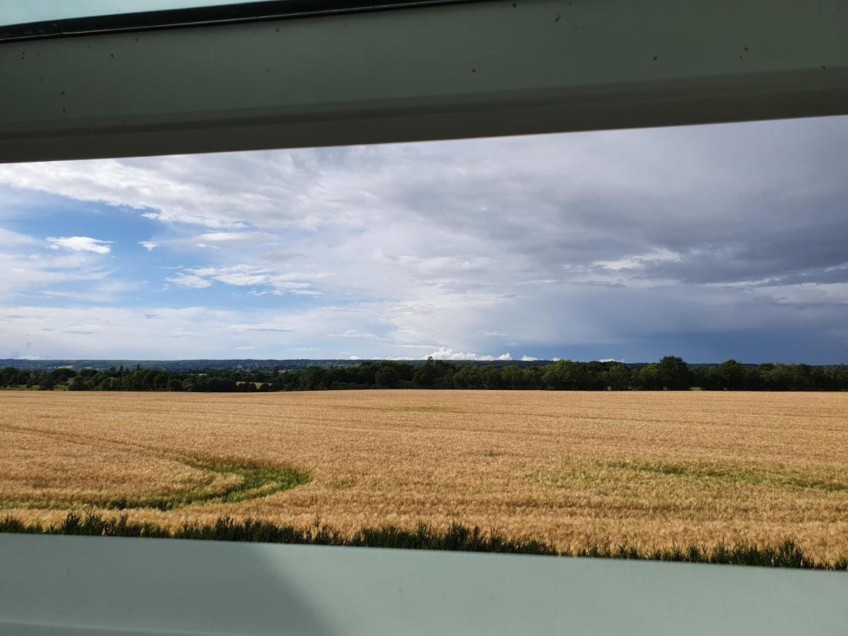 Au Petit Paradis Sainte-Gauburge-Sainte-Colombe Exteriér fotografie